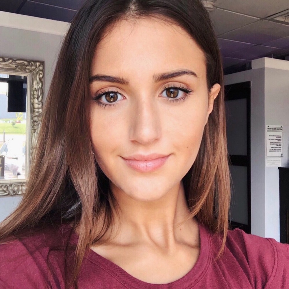 Meet your Posher, Isabella